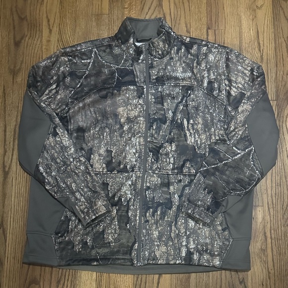 MAGELLAN Camouflage Hunting Jacket - Picture 1 of 10